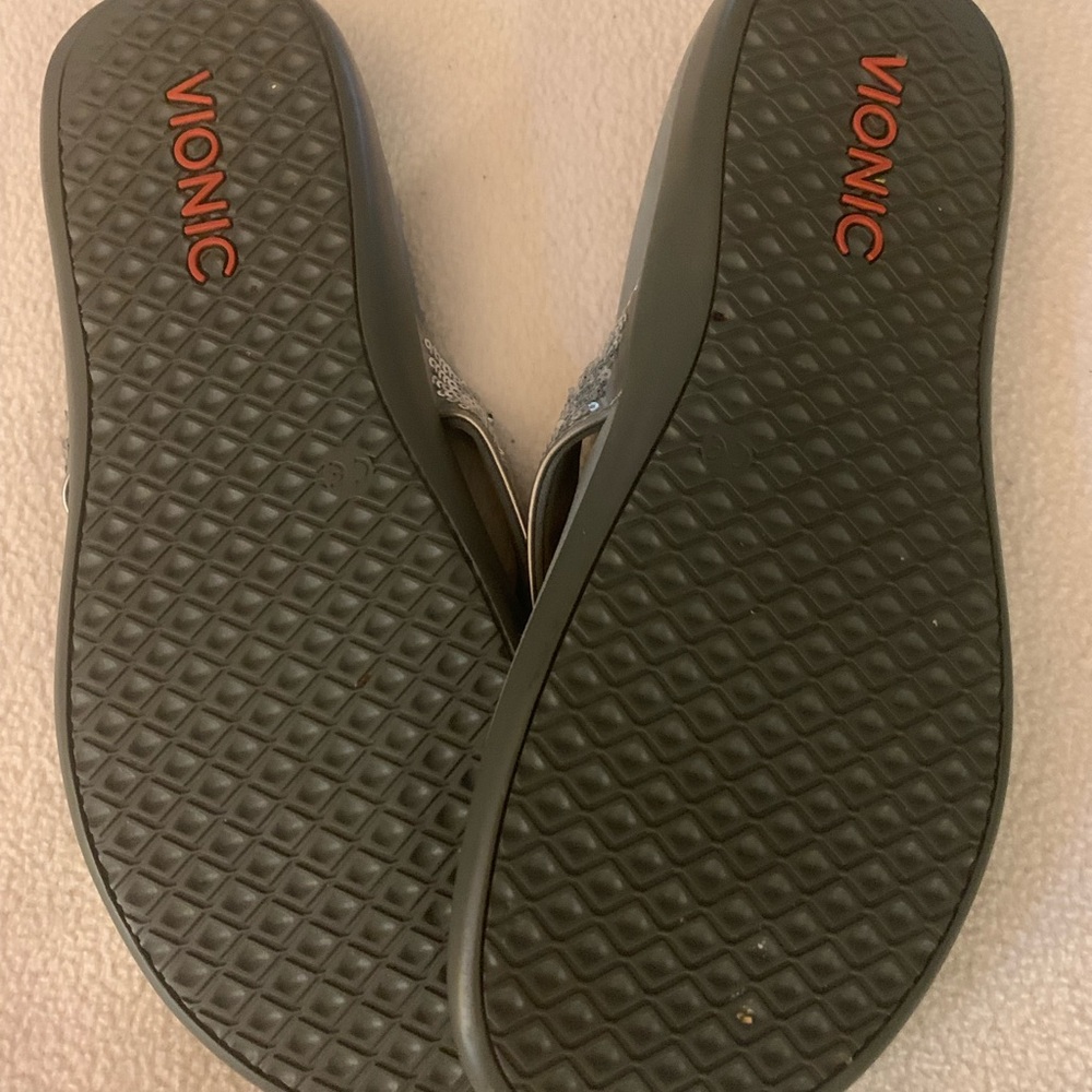 Vionic Silver Sequin Women's Sandals - image 2